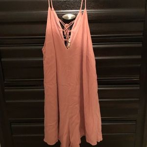 Onetheland shorts jumpsuit. Blush color